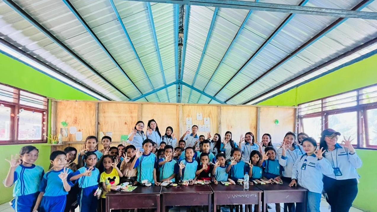 Guru Honorer dan Tantangan Pendidikan di Daerah Terpencil, Tidak Hanya Mengajar dengan Ilmu, tetapi juga Hati
            - galeri foto