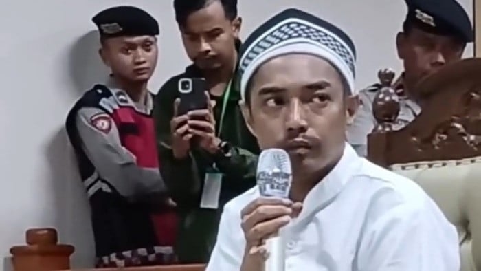 Priyo Bagus Setiawan, terdakwa kasus pembunuhan satu keluarga Haji Sahroni di Paoman, Indramayu