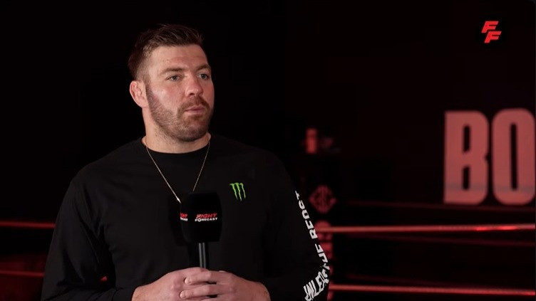 Dricus Du Plessis, petarung kelas menengah UFC memberi komentar soal pertarungan Khamzat Chimaev.