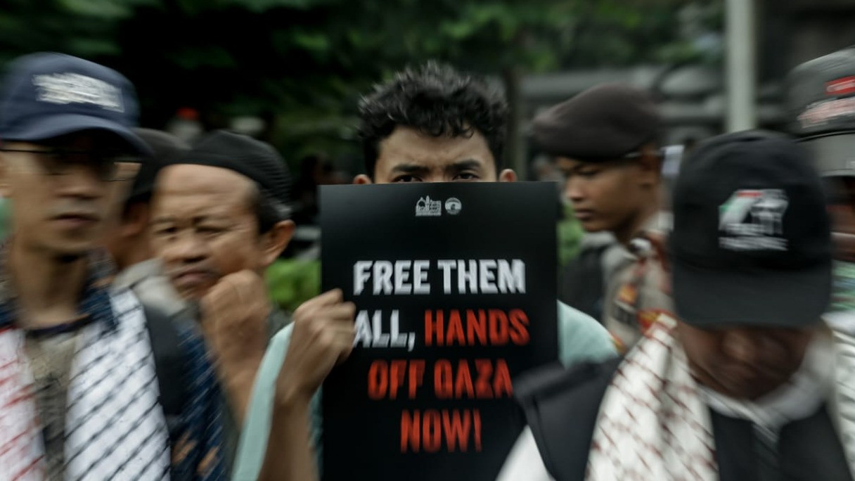 Lensa Berbicara: Massa AWG Gelar Aksi Solidaritas, Kecam Dugaan Kekerasan terhadap Aktivis Palestina