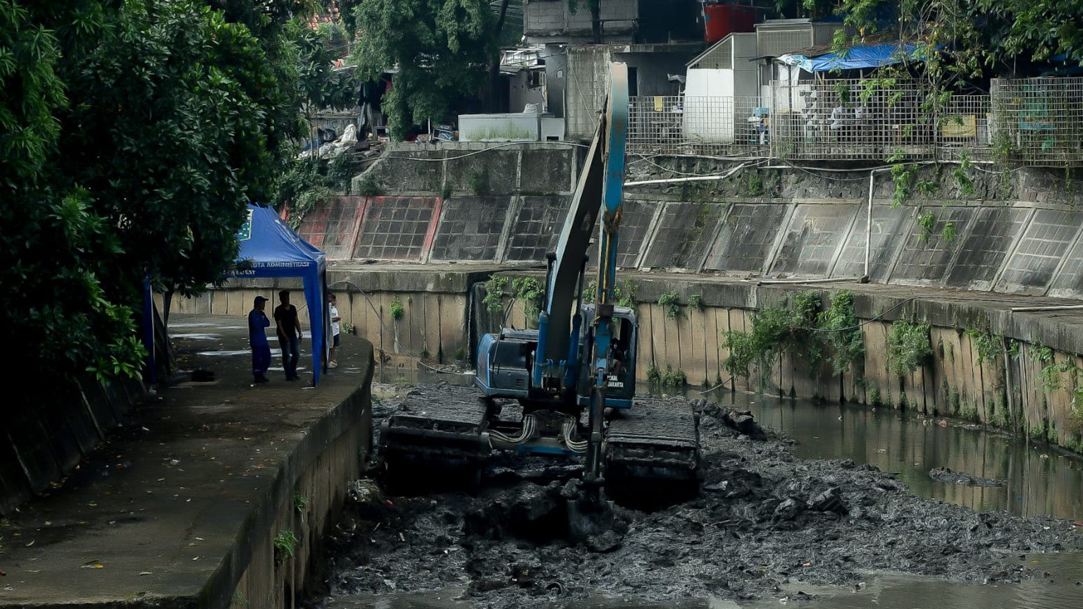 Lensa Berbicara: Pengerukan Kali Ciliwung Dilakukan untuk Optimalkan Drainase