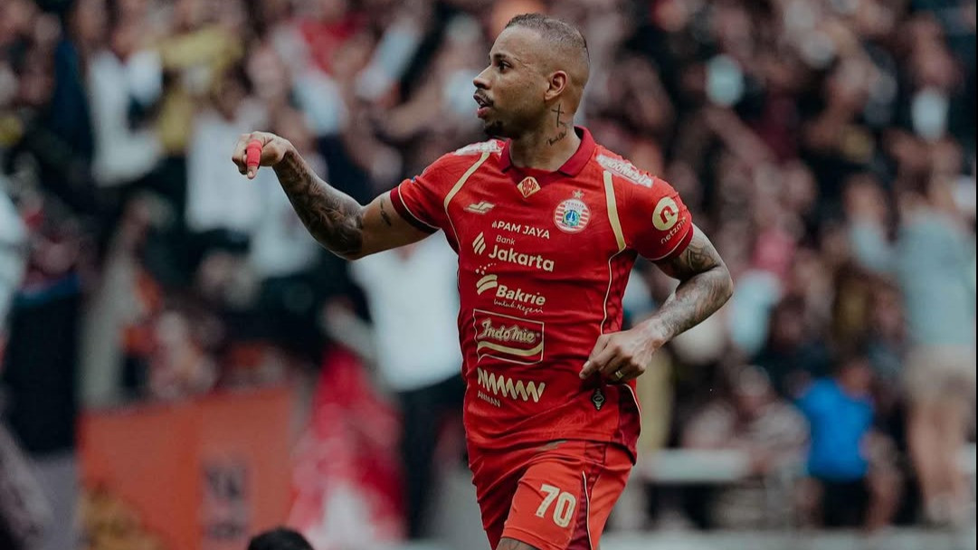 Penyerang Persija Jakarta, Gustavo Almeida di laga melawan Semen Padang