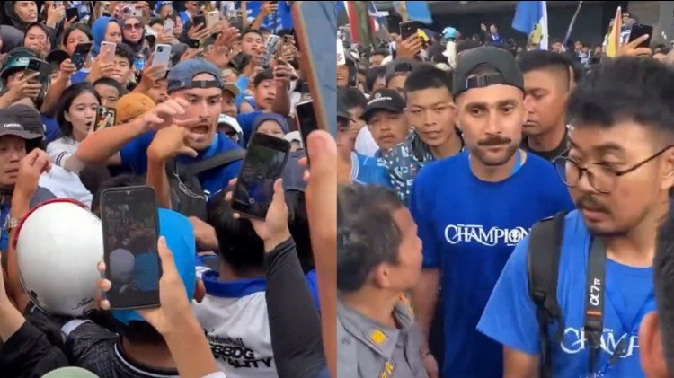 Andrew Jung dan Frans Putros kehilangan barang berharga saat konvoi juara Persib Bandung