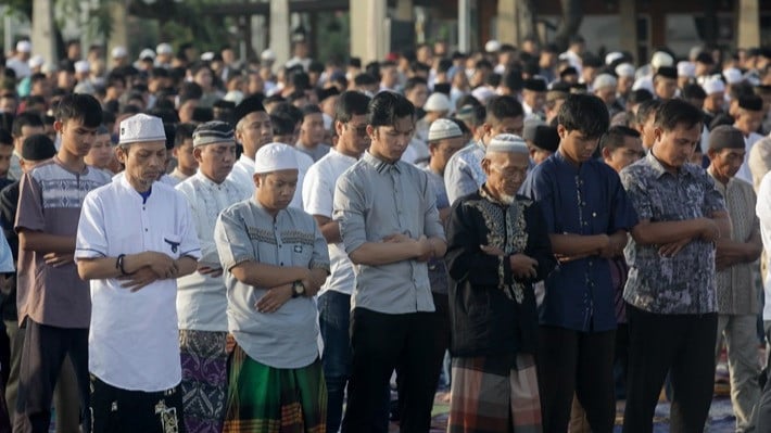 Ratusan Jemaah Laksanakan Salat Iduladha 1447 H di Pantai Lagoon Ancol