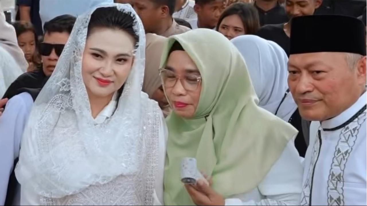Sherly Tjoanda bersilaturahmi di kediaman Wakil Gubernur saat Idul Adha