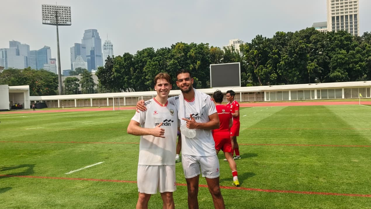 Calon Pemain Naturalisasi Timnas Indonesia Keturunan Australia, Luke Vickery (kiri) Hadir di Sesi Latihan Garuda Jelang Piala AFF 2026