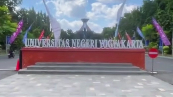 Universitas Negeri Yogyakarta (UNY)