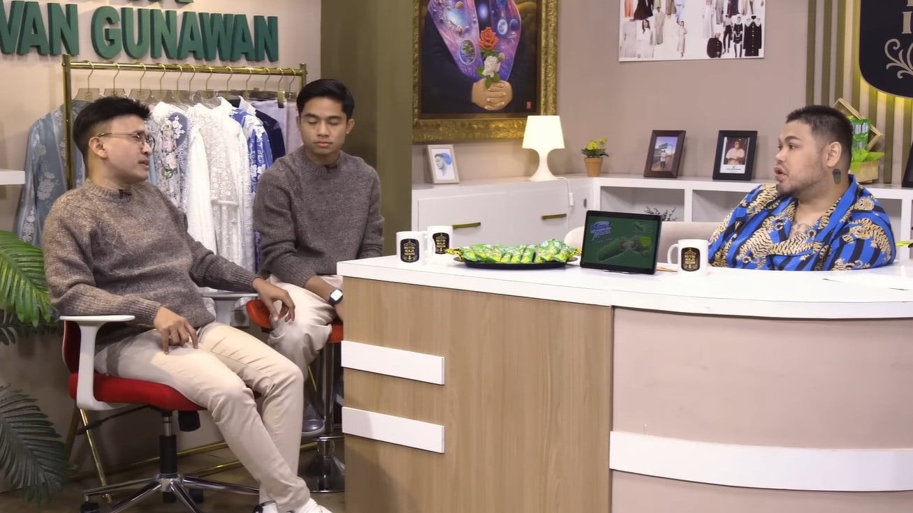Ruben Onsu dan Betrand Peto berbincang dengan Ivan Gunawan
