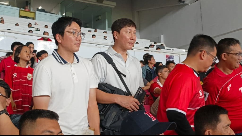 Pelatih Tim Nasional Vietnam, Kim Sang-sik Menyaksikan Langsung Laga Timnas Indonesia vs Mozambik di FIFA Matchday
