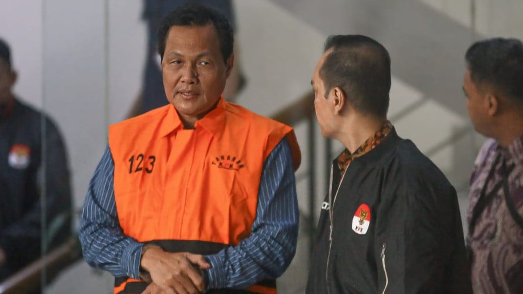 Lensa Berbicara: Bupati Muara Enim Kenakan Rompi Tahanan KPK Usai OTT