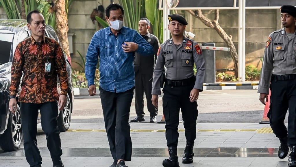 Lensa Berbicara: Bupati Muara Enim Tiba di KPK Usai Terjaring OTT