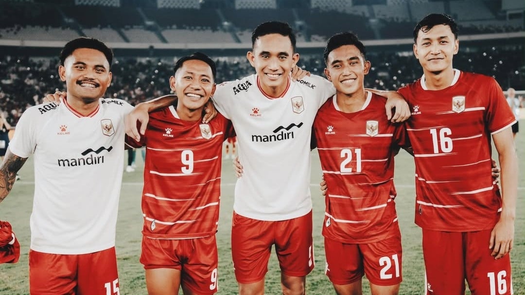 Para pemain Timnas Indonesia (kiri-kanan); Saddil Ramdani, Beckham Putra, Rizky Ridho, Rayhan Hannan, dan Dony Tri Pamungkas