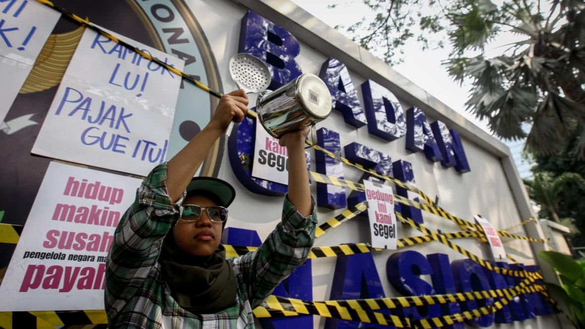 Lensa Berbicara: Aksi Unjuk Rasa Desak Pembenahan Program MBG di Kantor BGN
