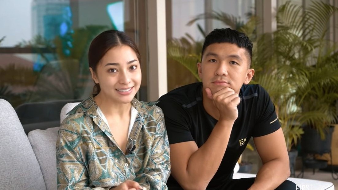 Suami Nikita Willy Viral Jadi Imam Salat Jumat di Kanada, Indra Priawan Akhirnya Ungkap Kronologi Lengkapnya
            - galeri foto