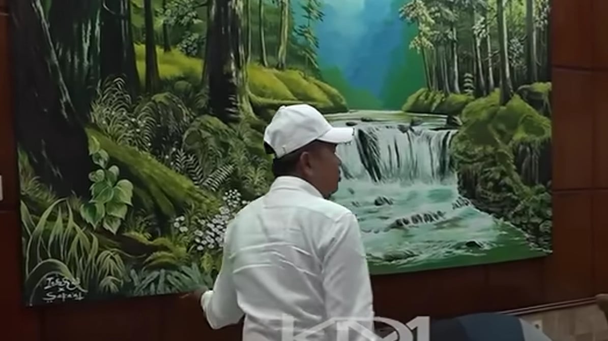Gubernur Jawa Barat, Dedi Mulyadi, saat mengunjungi SMAN 1 Kota Depok