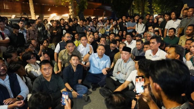 Wakil Menteri Pertanian (Wamentan) Sudaryono, Menteri Agraria dan Tata Ruang/Kepala Badan Pertanahan Nasional (ATR/BPN) Nusron Wahid di kawasan UGM Yogyakarta, Senin (15/6/2026).