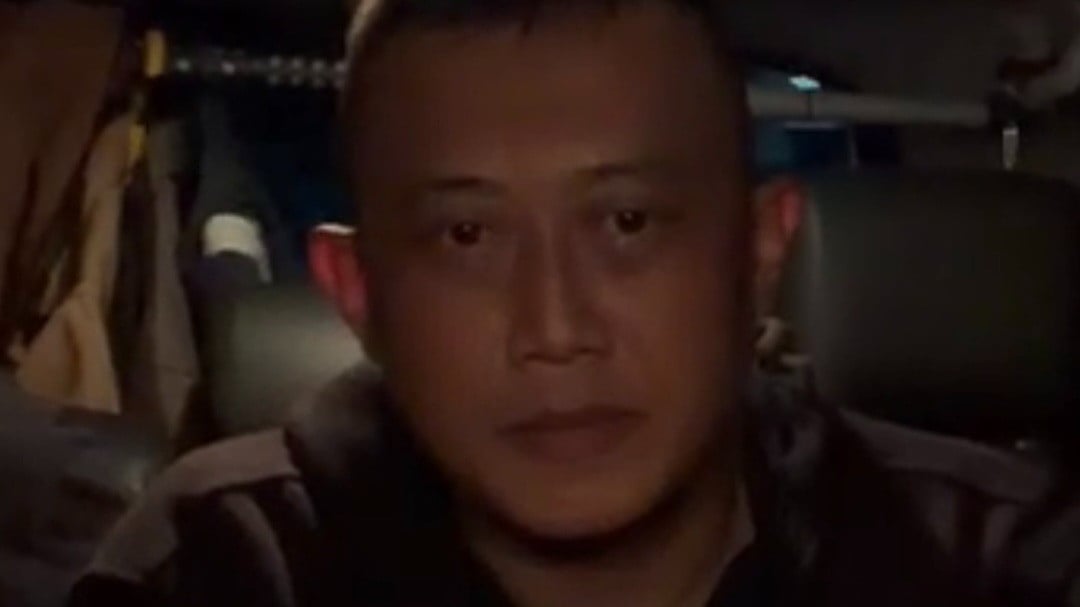  Bak Psikopat  Ini Tampang Taufik Hidayat, Masih Bisa Tersenyum dan Berbicara Santai Saat Ditangkap Polisi