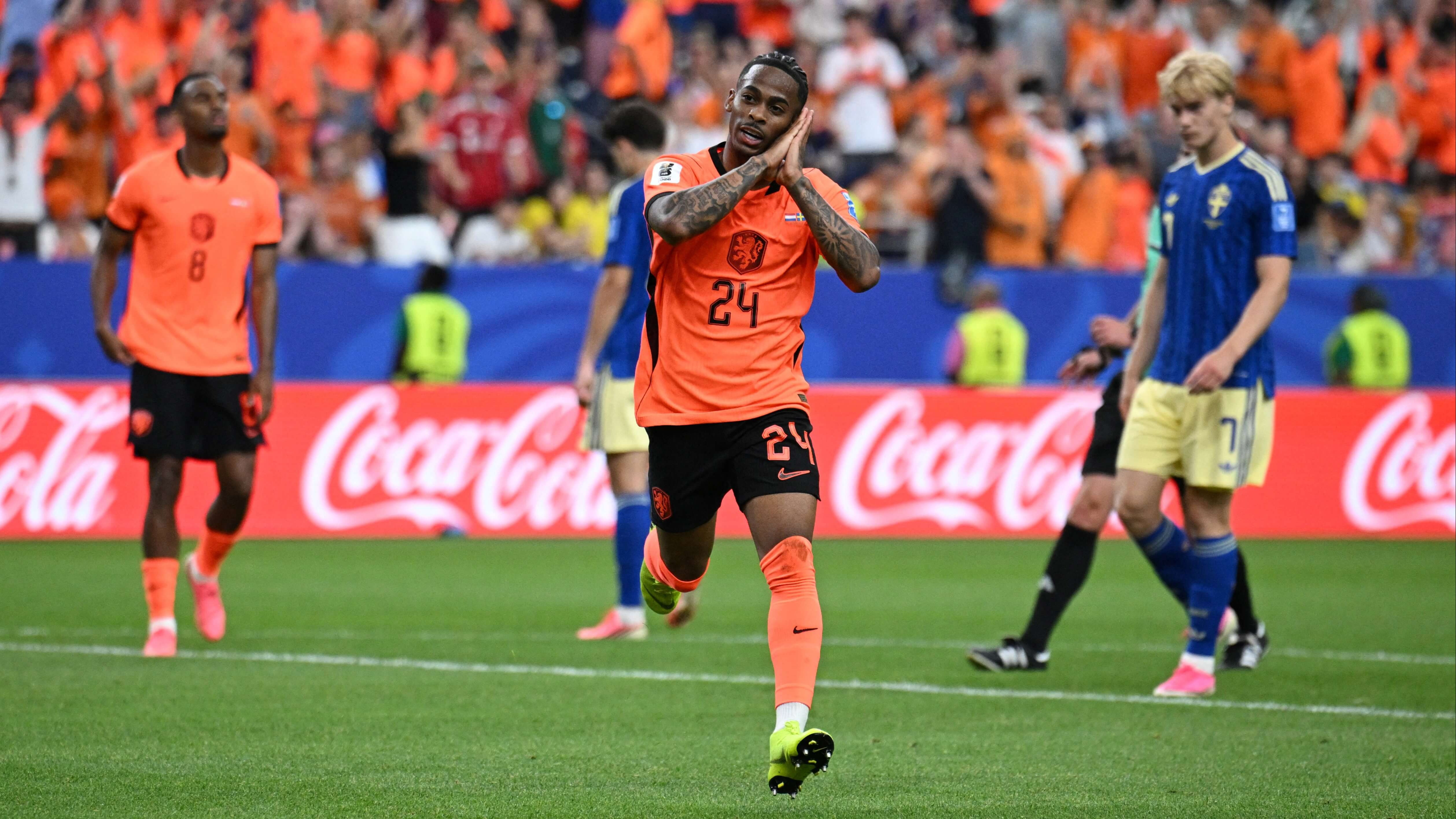 Crysencio Summerville dalam laga Belanda vs Swedia di Piala Dunia 2026