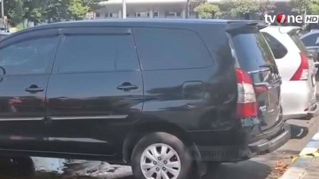 Lokasi RYS (50), ASN sebagai sekretaris Dinas Perumahan Rakyat dan Kawasan Permukiman (PRKP) Kabupaten Bangkalan ditemukan tewas dalam mobil dinas terparkir di area Bandara Juanda