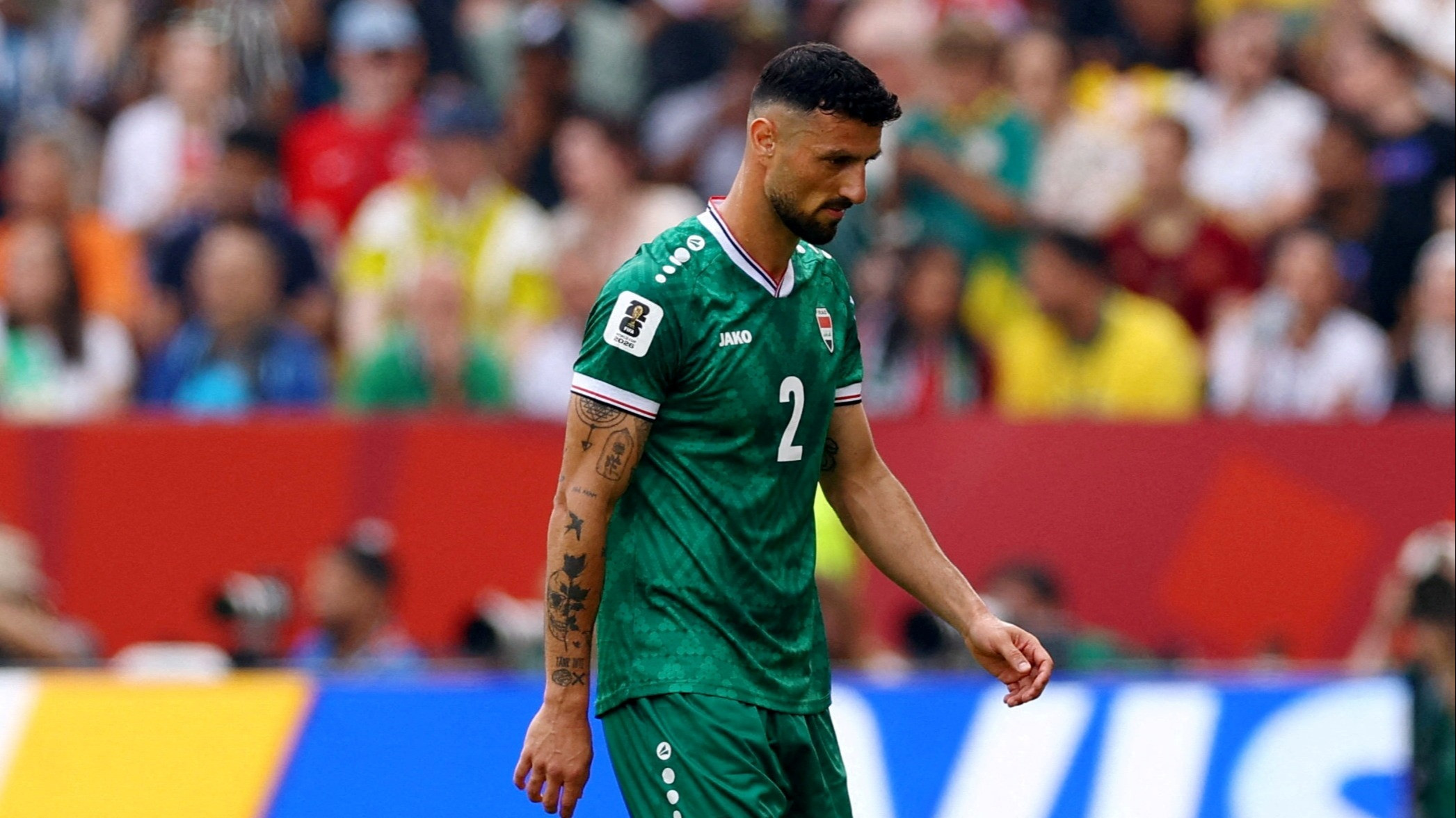 Pemain Timnas Irak, Rebin Sulaka, saat mendapat kartu merah dalam laga Senegal vs Irak di Piala Dunia 2026
