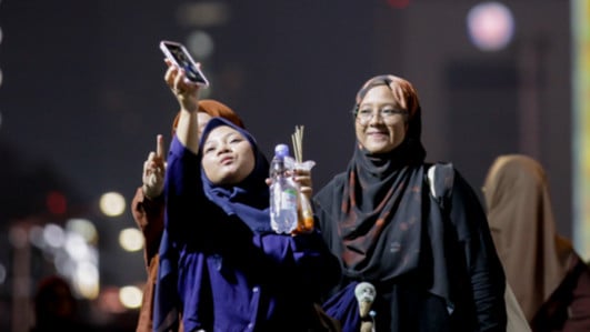 Lensa Berbicara : Ribuan Warga Padati Malam Puncak HUT Ke-499 Jakarta di Bundaran HI