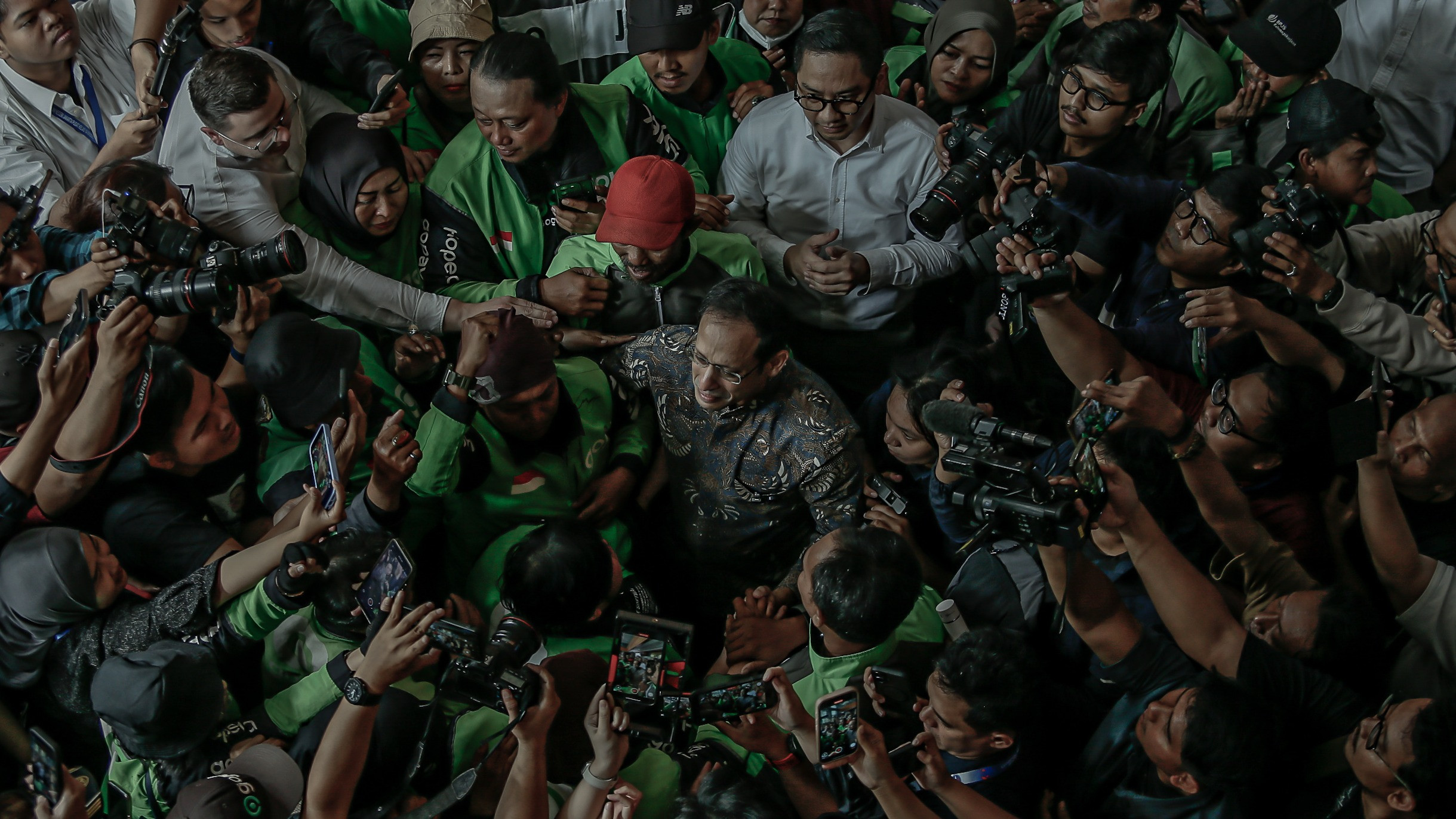 Dukungan mantan Menteri Pendidikan, Kebudayaan, Riset, dan Teknologi, Nadiem Makarim, di Pengadilan Tipikor, Jakarta Pusat, Selasa (30/6/2026)