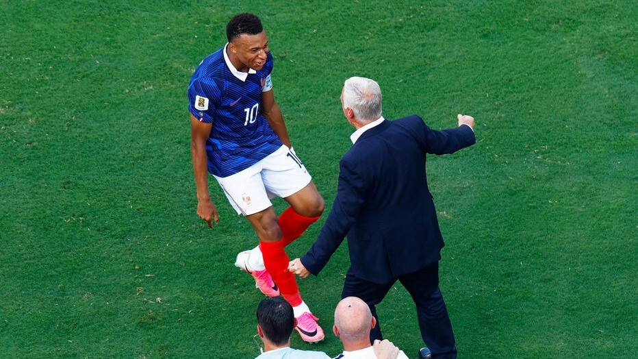 Kylian Mbappe cetak gol untuk Prancis