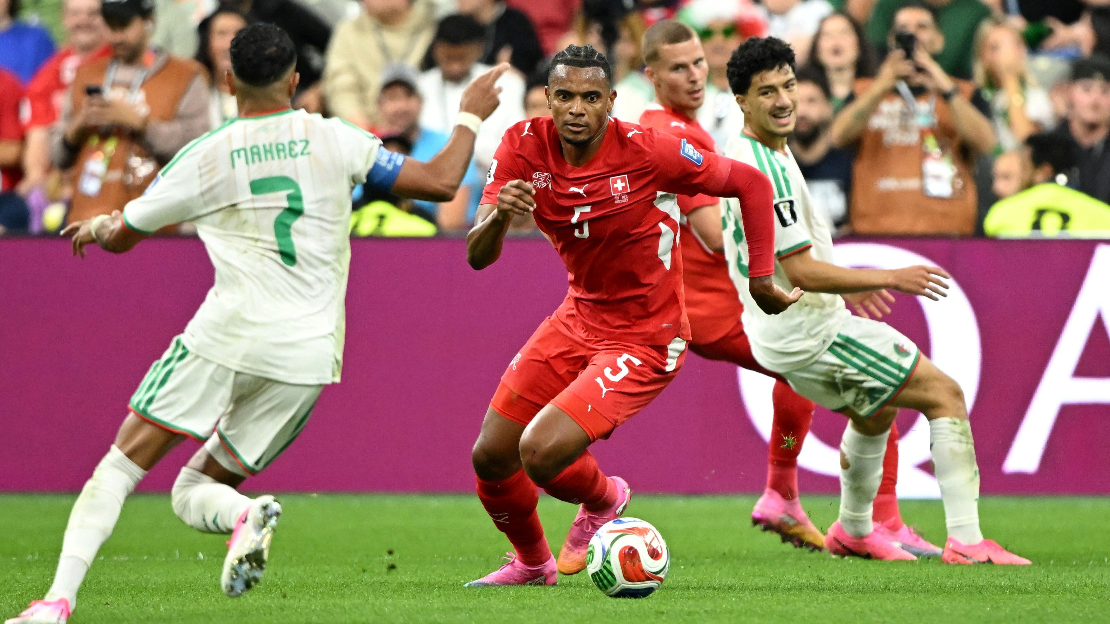 Pemain Aljazair, Riyad Mahrez pada Laga Mealwan Swiss di Piala Dunia 2026