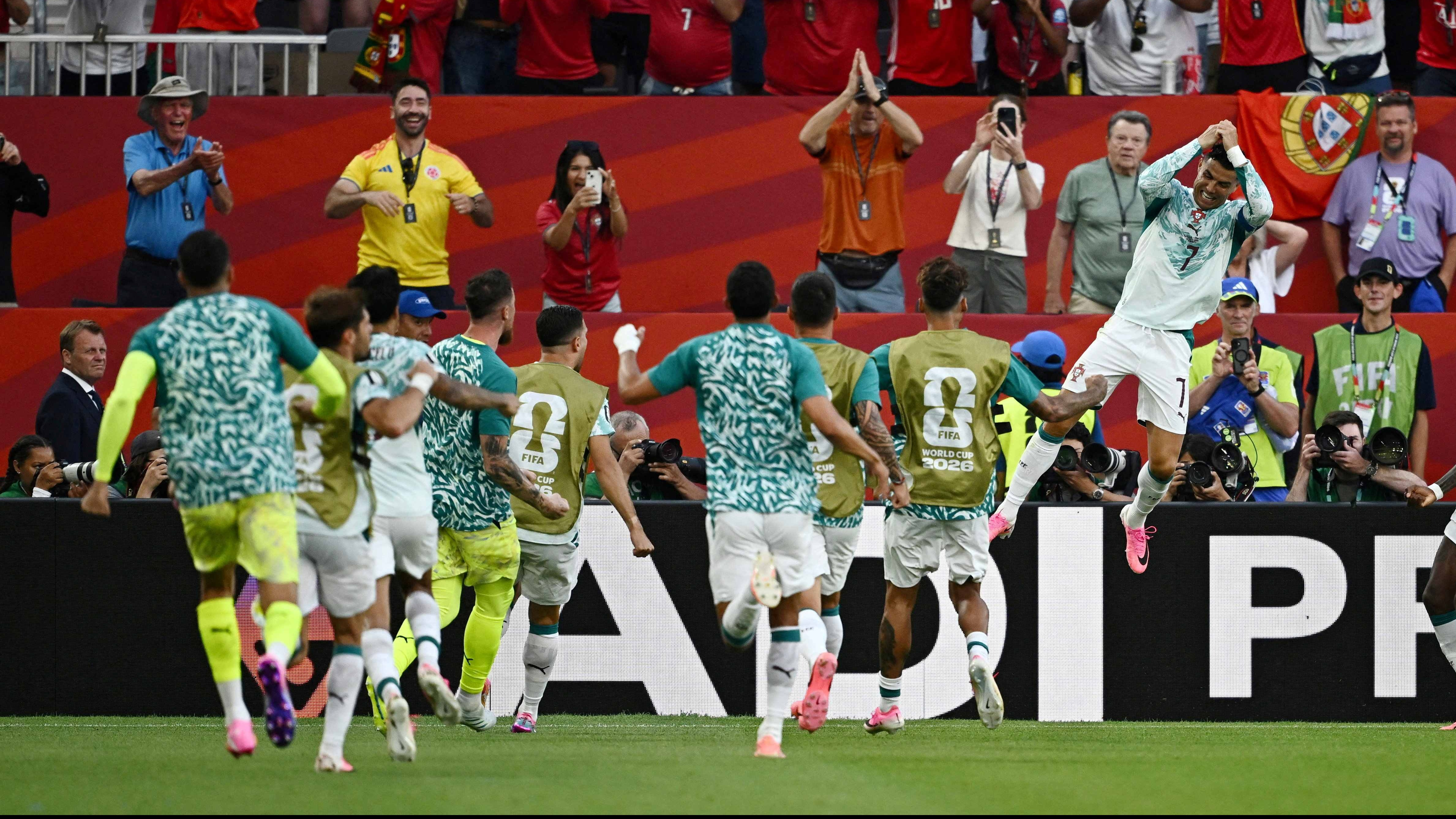Selebrasi Kapten Timnas Portugal, Cristiano Ronaldo