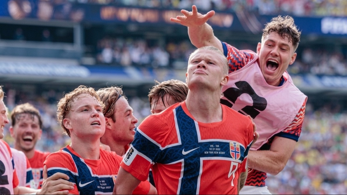 Selebrasi Erling Haaland usai cetak gol kedua dalam laga Brasil vs Norwegia di babak 16 besar Piala Dunia 2026