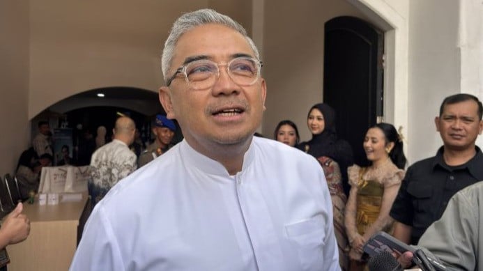 Viral! Diduga Hamili Siswi Magang, ASN Pemkot Bandung Dipecat Tidak Hormat
            - galeri foto