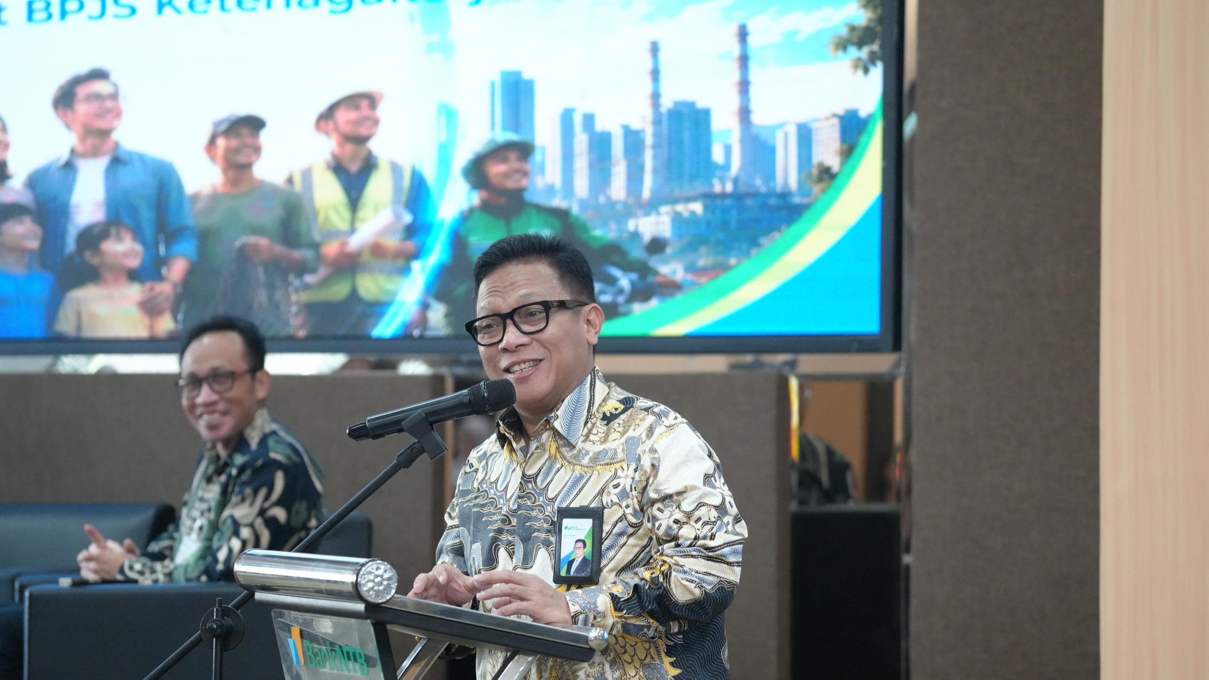 Perkuat Dampak Jaminan Sosial melalui PEKA, BPJS Ketenagakerjaan Dorong Kemandirian Ekonomi Keluarga Pekerja
            - galeri foto
