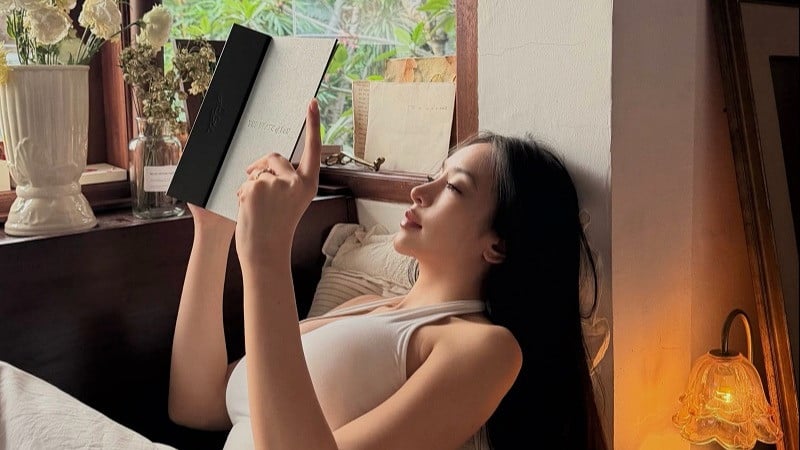 Beauty Influencer, Amanda Zahra
