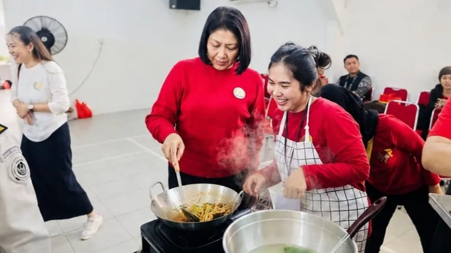 Putri Candrawathi dengan kegiatan positifnya di lapas kelas II A Tangerang