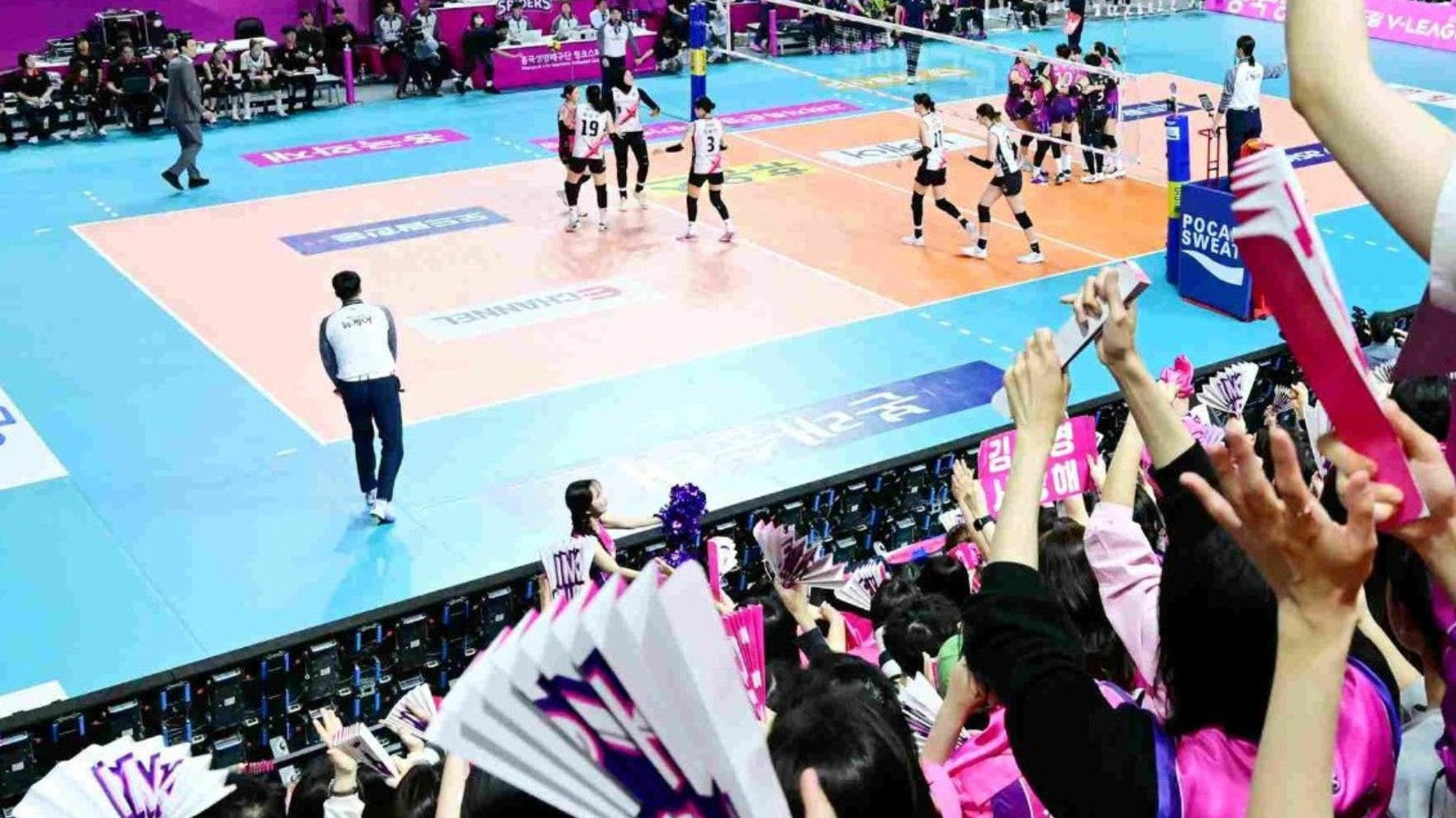 Laga Red Sparks vs Pink Spiders di Liga Voli Korea