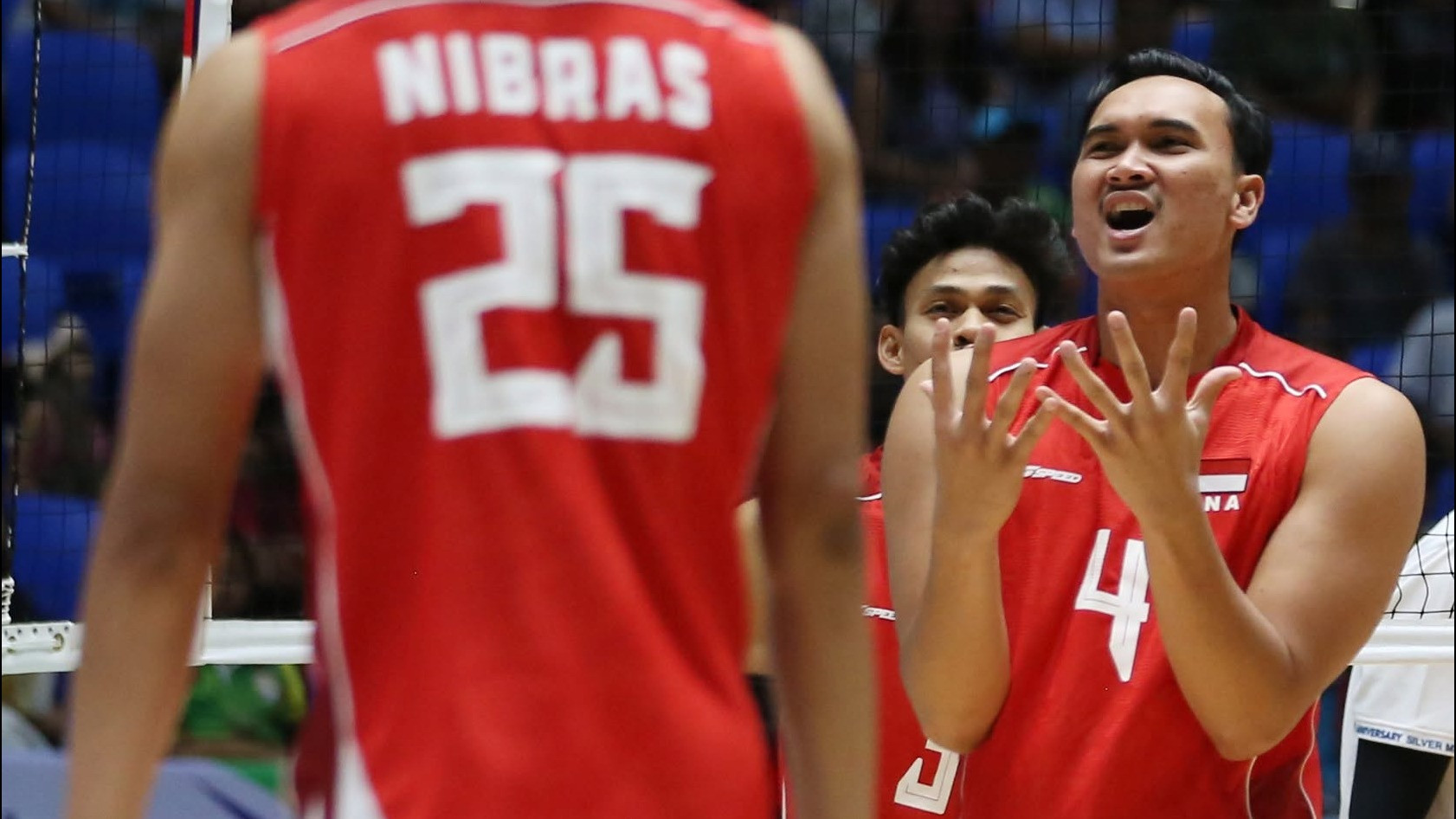 Pemain Timnas Voli Indonesia, Hendra Kurniawan
