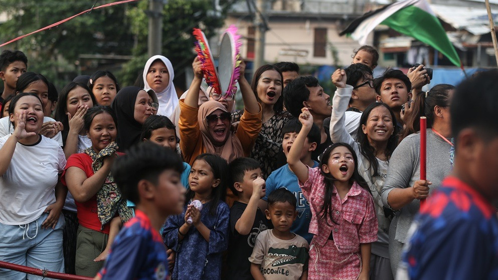 Turnamen Liga Aspal digelar sebagai wadah penyaluran bakat dan kecintaan terhadap sepak bola bagi anak-anak, di kawasan Menteng Jaya, Jakarta, Sabtu (18 Juli 2026).