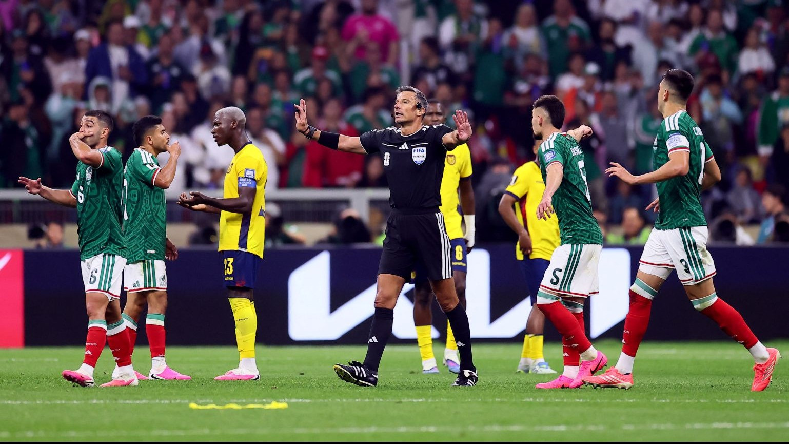 Siapa Slavko Vincic, Wasit Final Piala Dunia