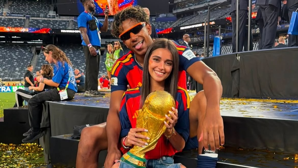 Lamine Yamal dan Ines Garciaa usai final Piala Dunia 2026