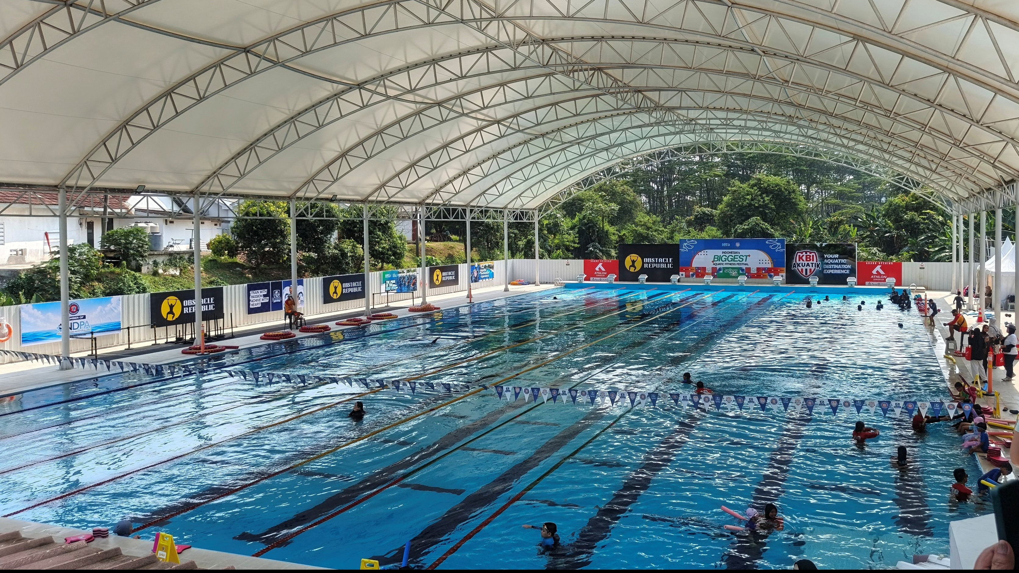 Fasilitan Kolam Renang di Athlon Sawangan