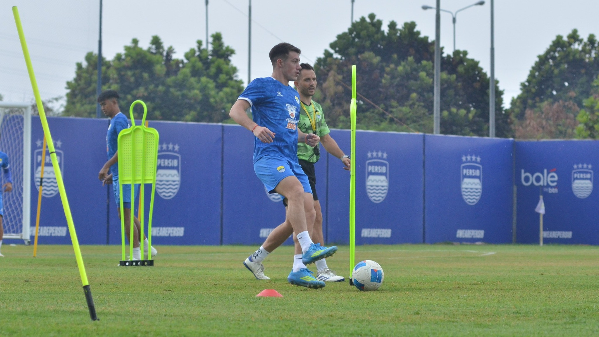 Winger baru Persib, Mariano Peralta