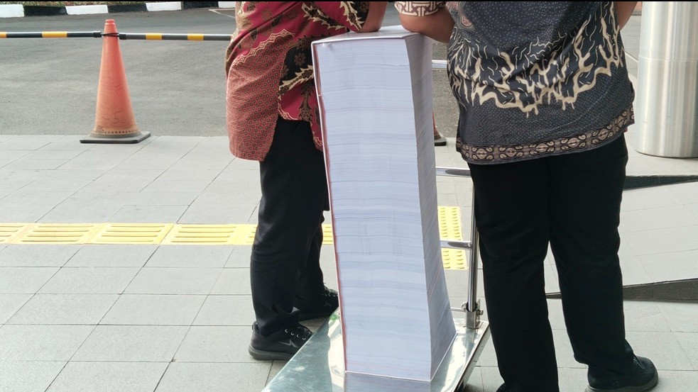 Berkas Perkara Milik Mantan Menteri Agama Yaqut Cholil Qoumas