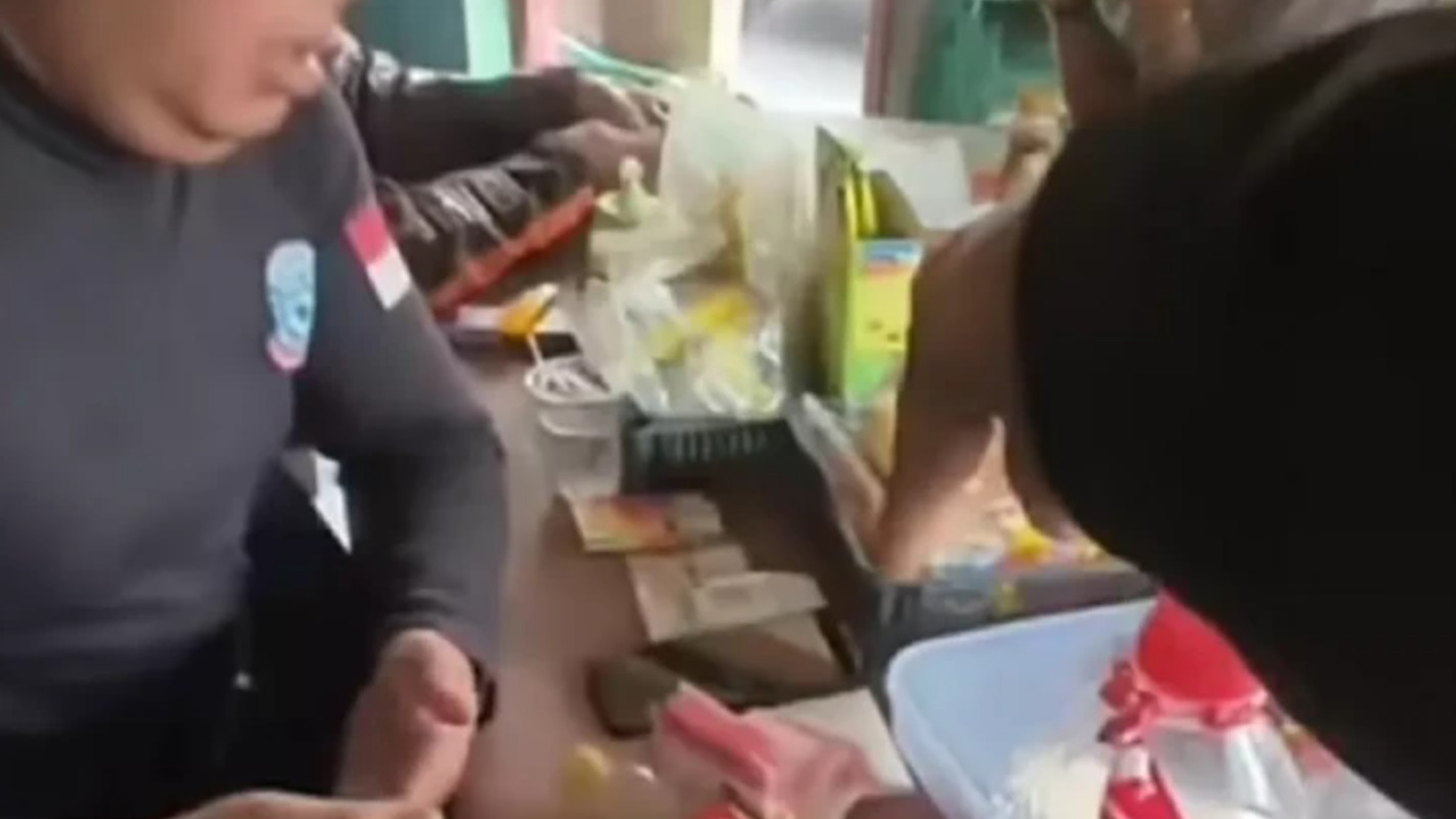 Viral! Rekaman Warga Bongkar Dugaan Pungli Dishub Bekasi, Uang Rp1,7 Juta Dikembalikan di Depan Kamera