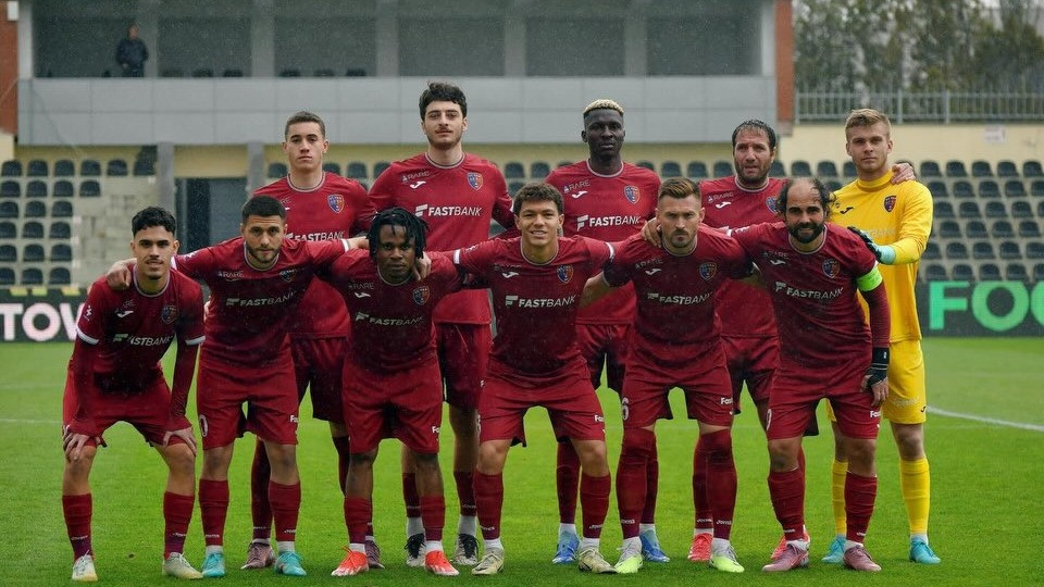 FC Van, Klub Kasta Teratas Liga Armenia