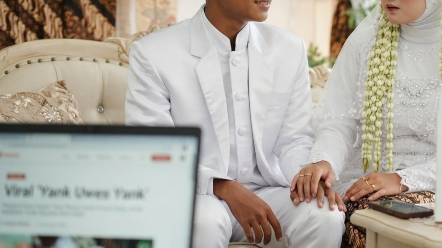 Ilustrasi Viral Foto Pengantin Video “Yank Uwes Yank” Banyuwangi, Benarkah Pemerannya Sudah Menikah?