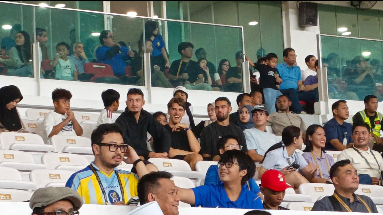 Empat Pemain Timnas Indonesia, Ivan Jenner, Mauro Zijlstra, Jens Raven dan Tim Geypens Menyaksikan Laga AC Milan Vs Chelsea di GBK
