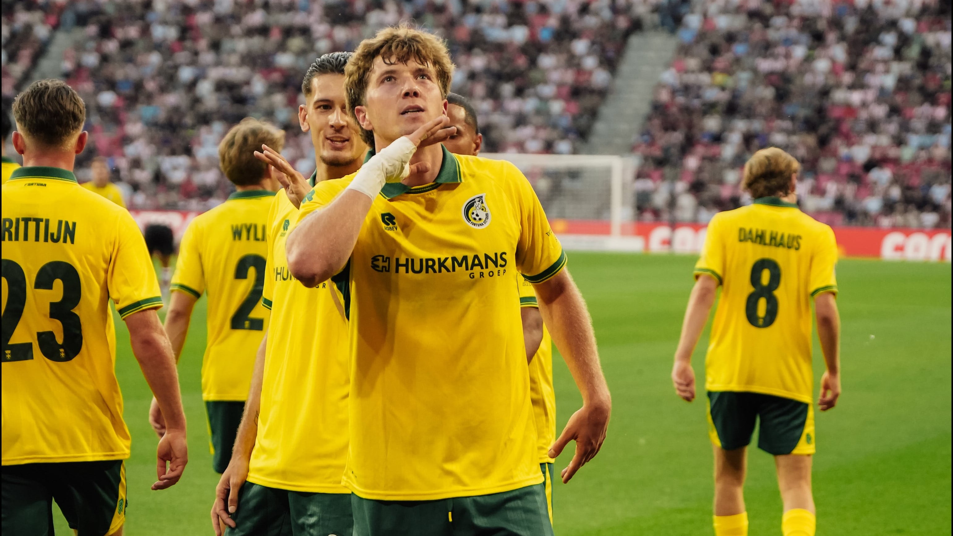 Justin Hubner dan Ole Romeny saat membela Fortuna Sittard di Eredivisie 2026/2027.