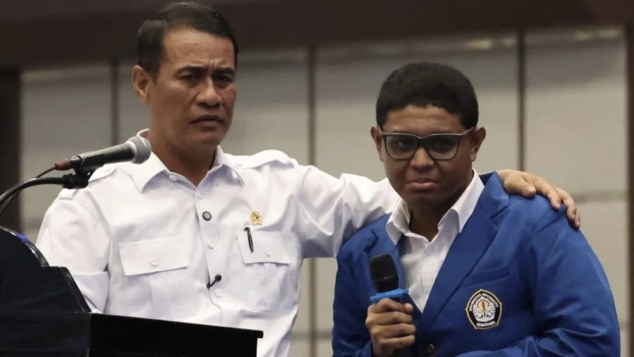 Mentan RI Amran Sulaiman dan mahasiswa Undip