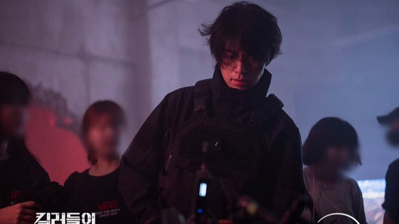 20 Daftar Pemain A Shop for Killers Season 2, Dibintangi Lee Dong Wook dan Kim Hye Jun
            - galeri foto