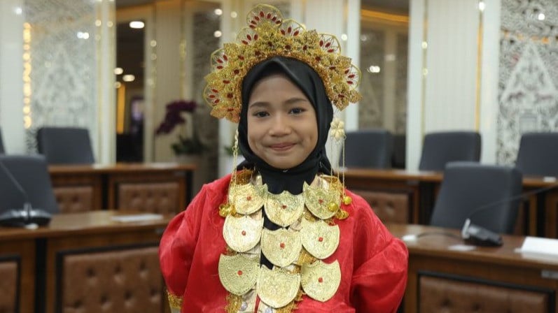 Citra Nur Ramadhani (10), siswi Sekolah Rakyat Terintegrasi (SRT) 67 Pangkajene dan Kepulauan (Pangkep), Sulawesi Selatan yang dipuji Presiden Prabowo Subianto